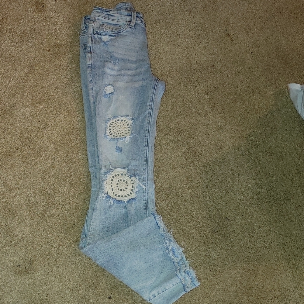 Ceros Light Blue Distressed Jeans